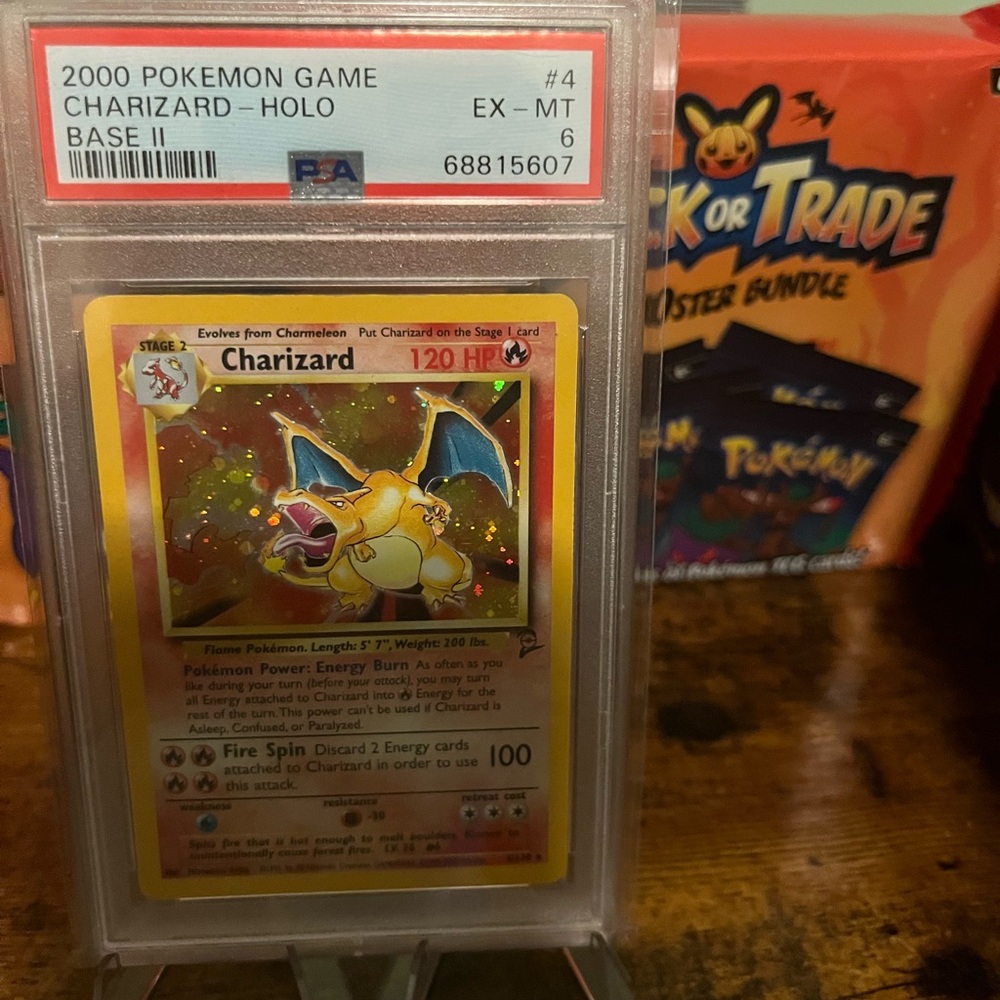 2000 Pokémon Charizard Holo PSA 6
